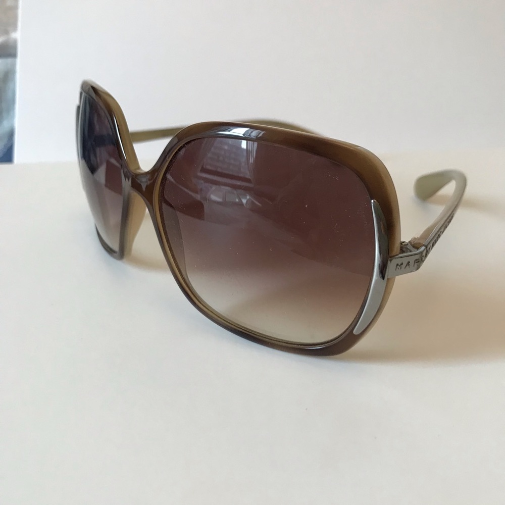 Marc by Marc Jacobs Sunglasses w case - Picture 2 of 7